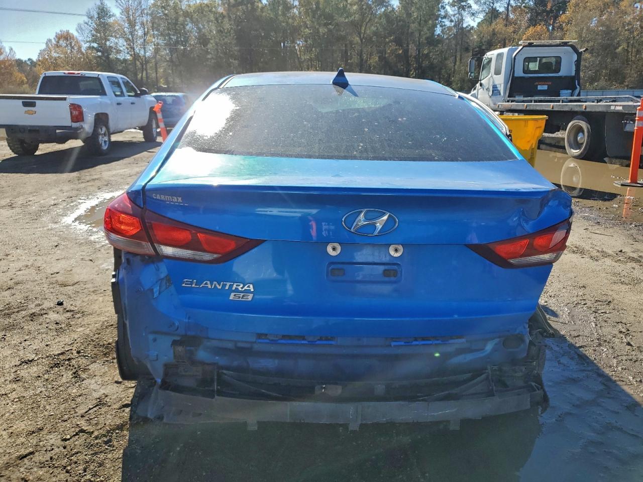 2017 HYUNDAI ELANTRA SE photo 6