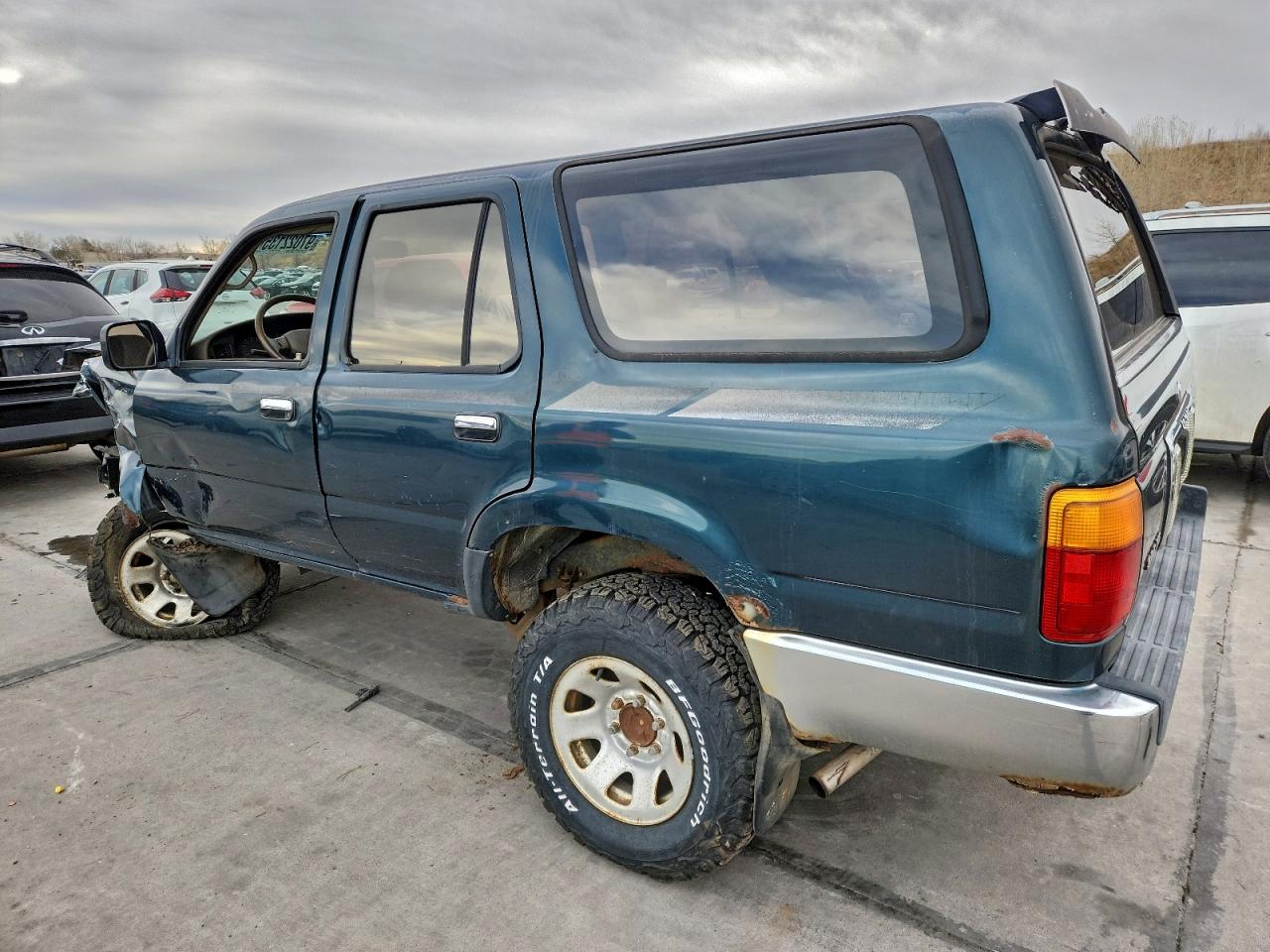 1994 TOYOTA 4RUNNER VN39 SR5 photo 3