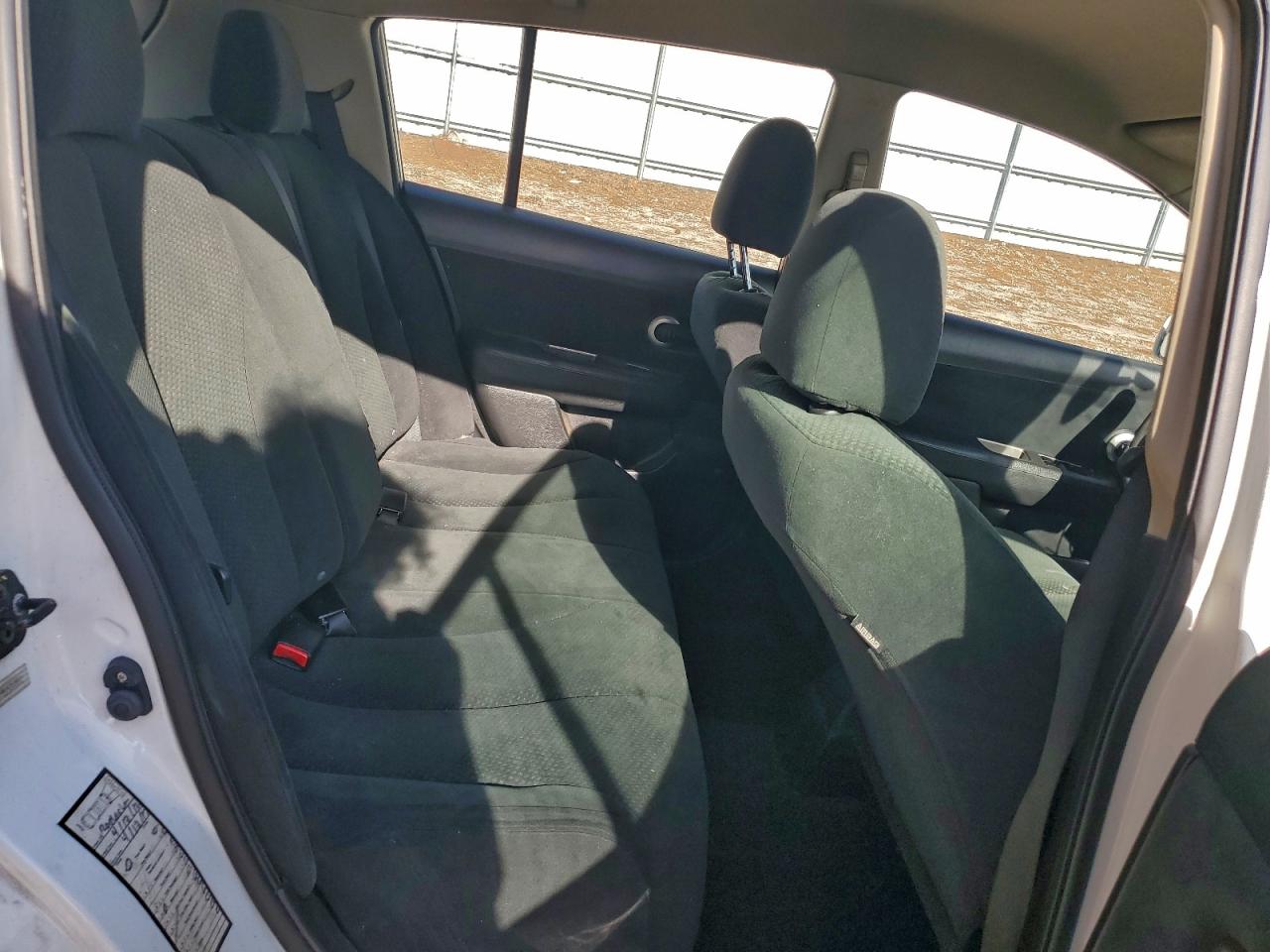 2012 NISSAN VERSA S photo 19