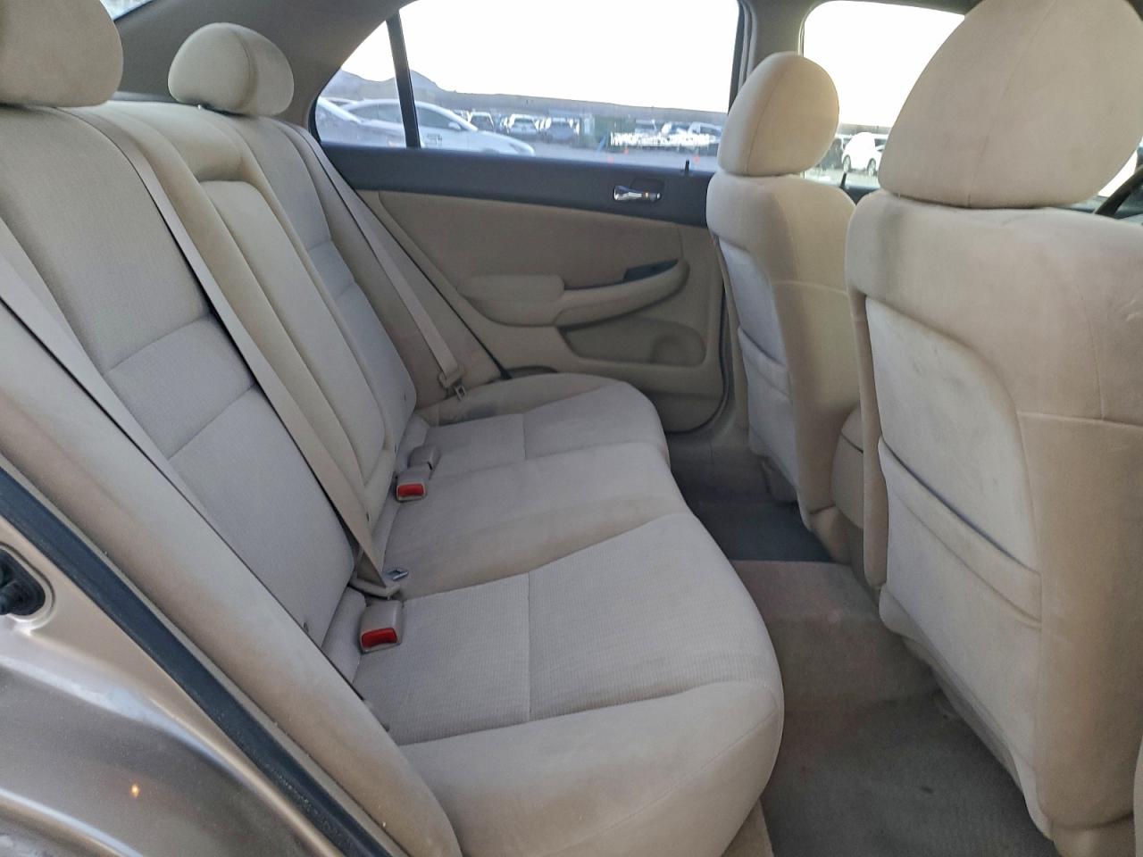 2005 HONDA ACCORD LX photo 19