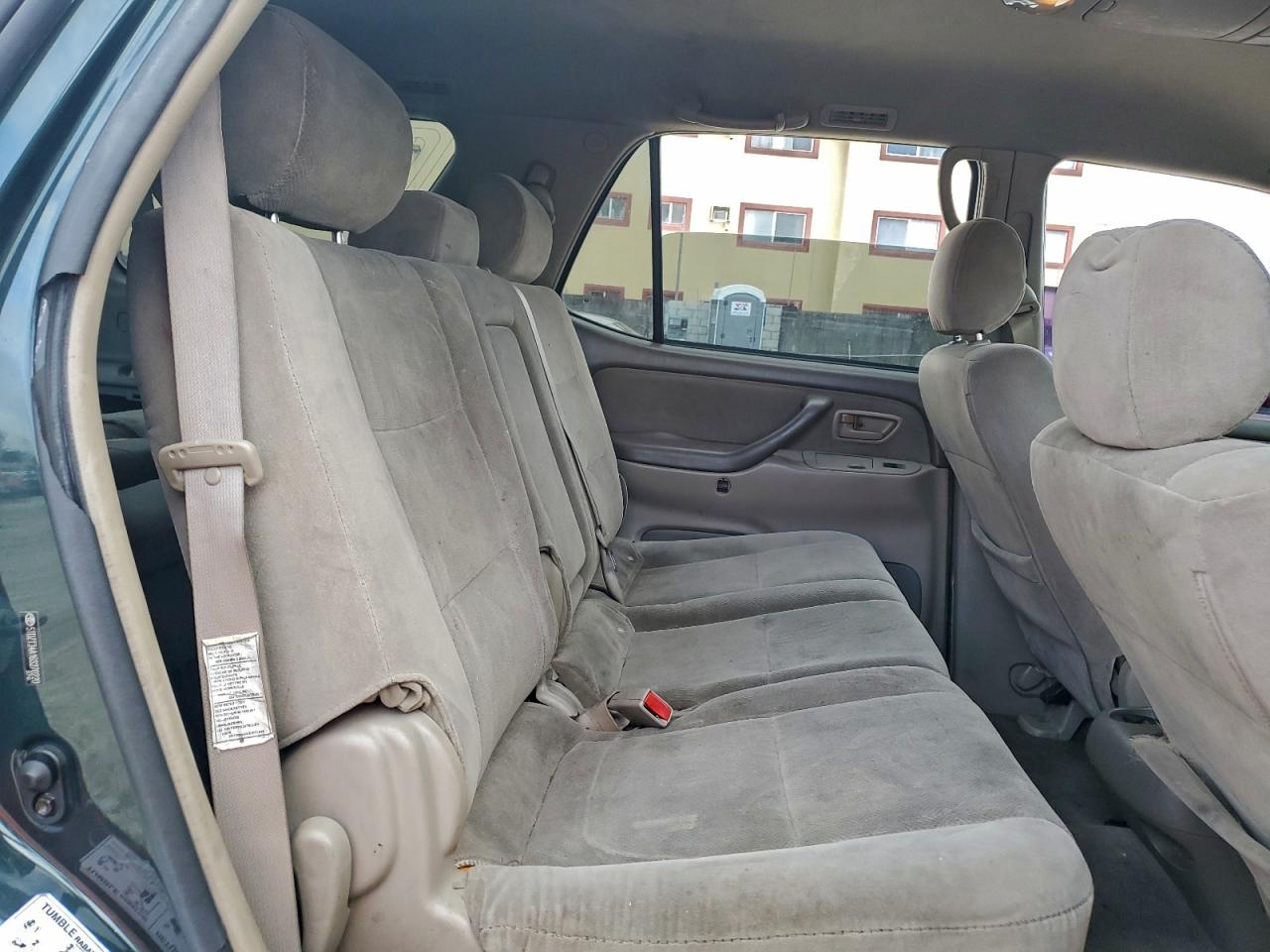 2006 TOYOTA SEQUOIA SR5 photo 21