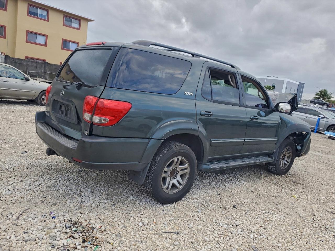 2006 TOYOTA SEQUOIA SR5 photo 5