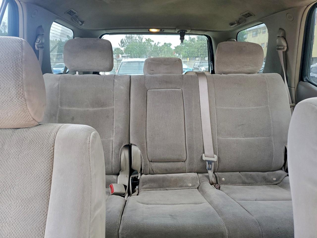 2006 TOYOTA SEQUOIA SR5 photo 19