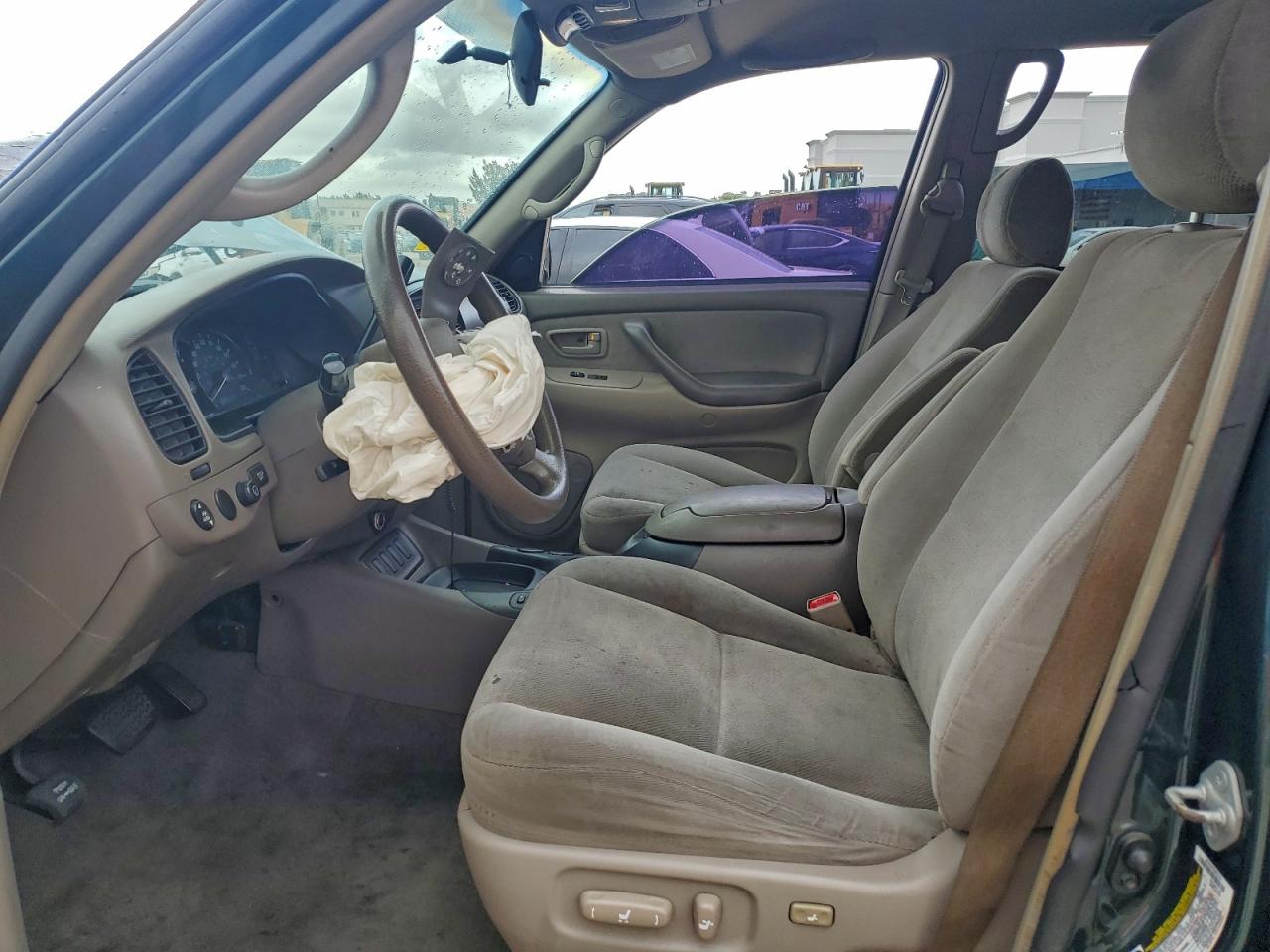 2006 TOYOTA SEQUOIA SR5 photo 13