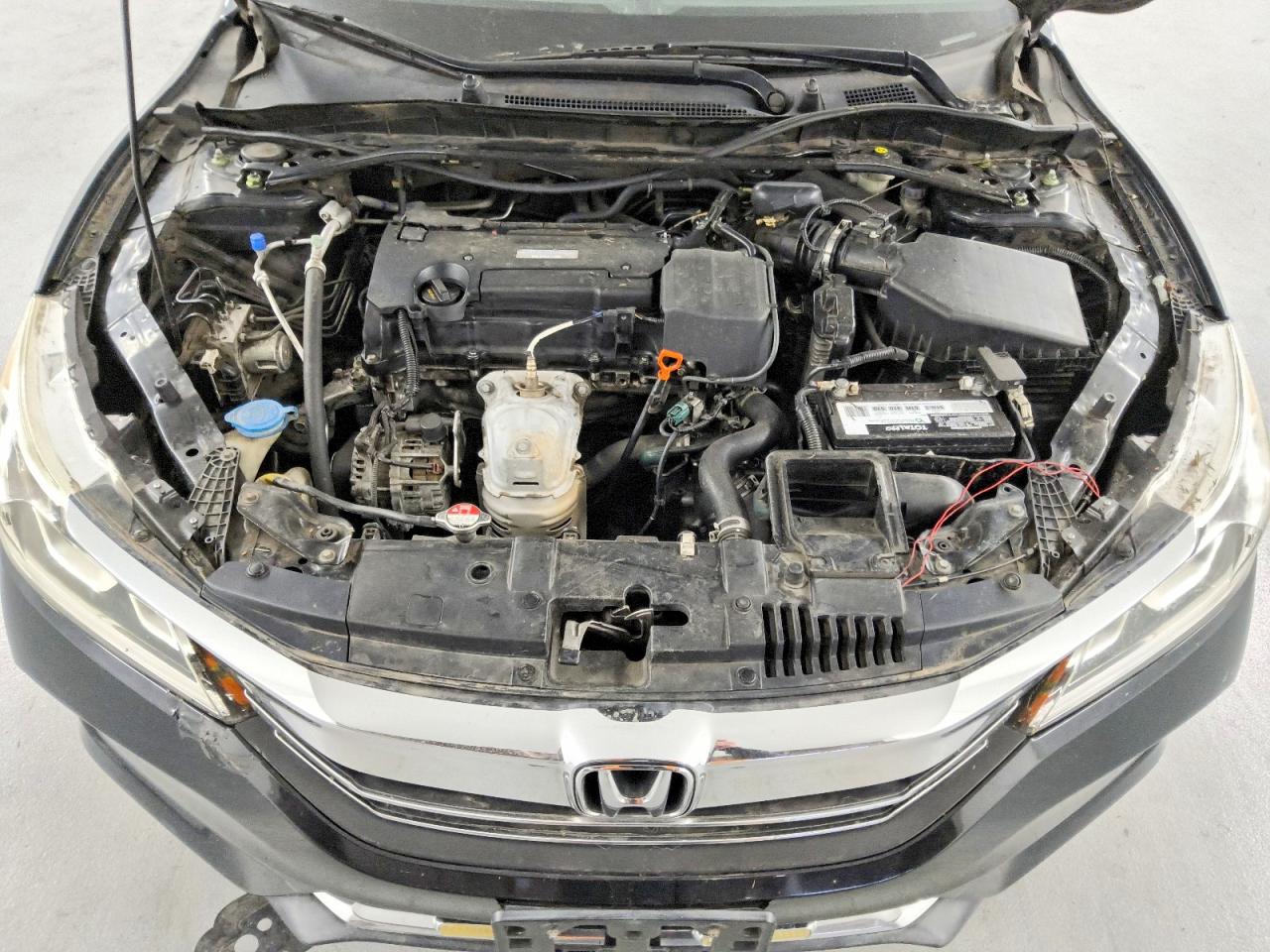 2017 HONDA ACCORD SPORT photo 31