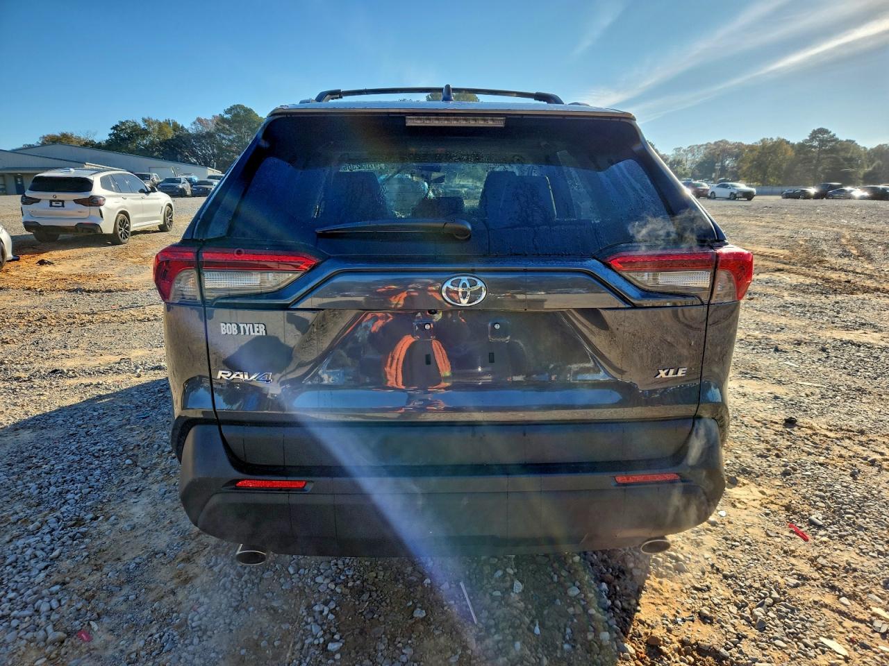 2025 TOYOTA RAV4 XLE PREMIUM photo 11
