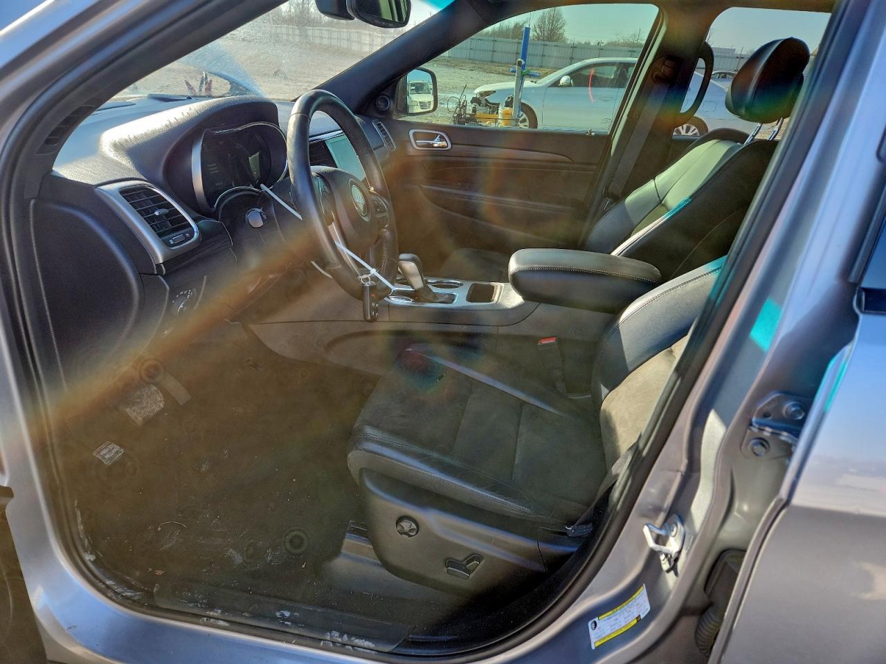 2019 JEEP GRAND CHEROKEE LAREDO photo 7
