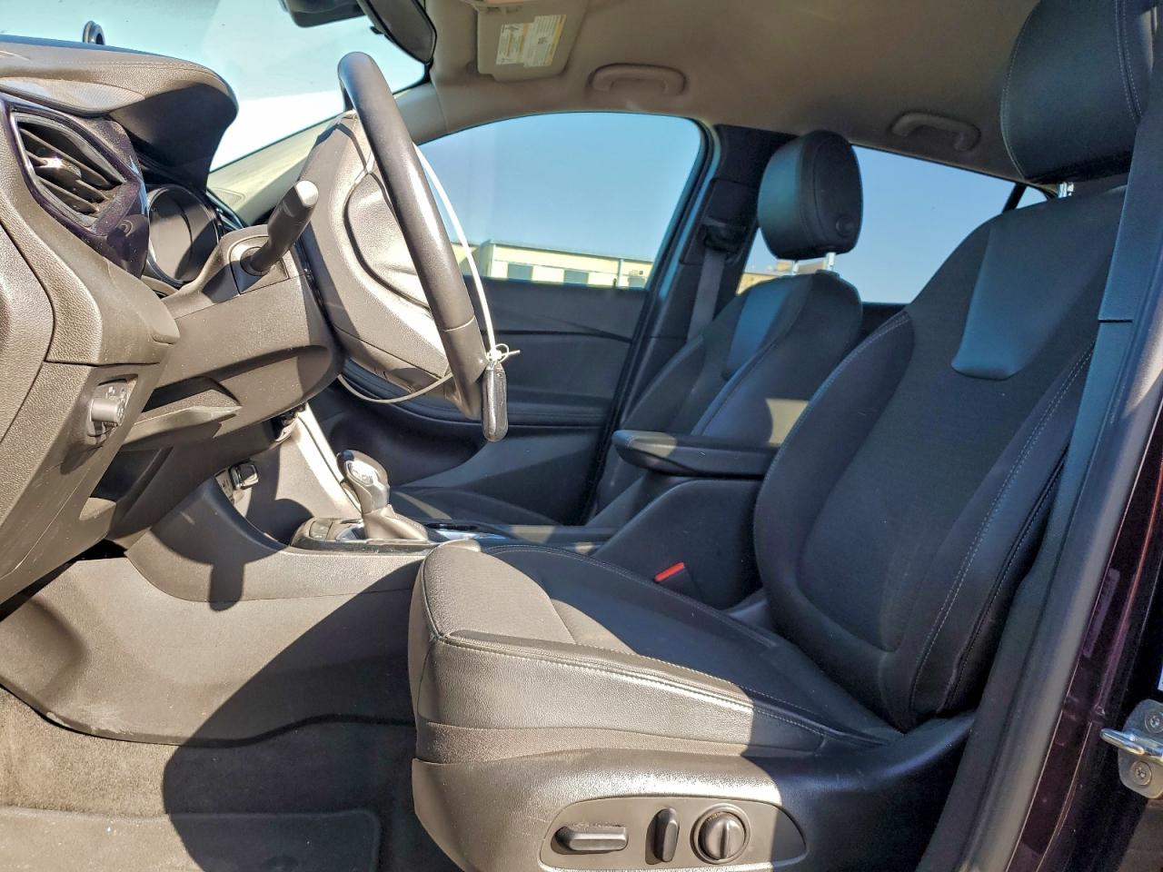 2020 BUICK ENCORE GX SELECT photo 13