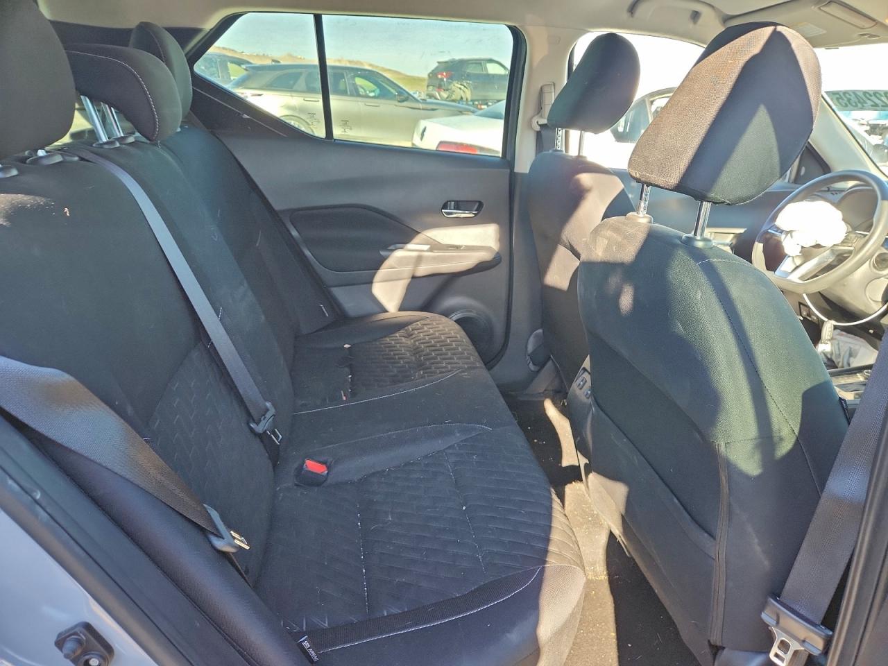 2021 NISSAN KICKS SV photo 21