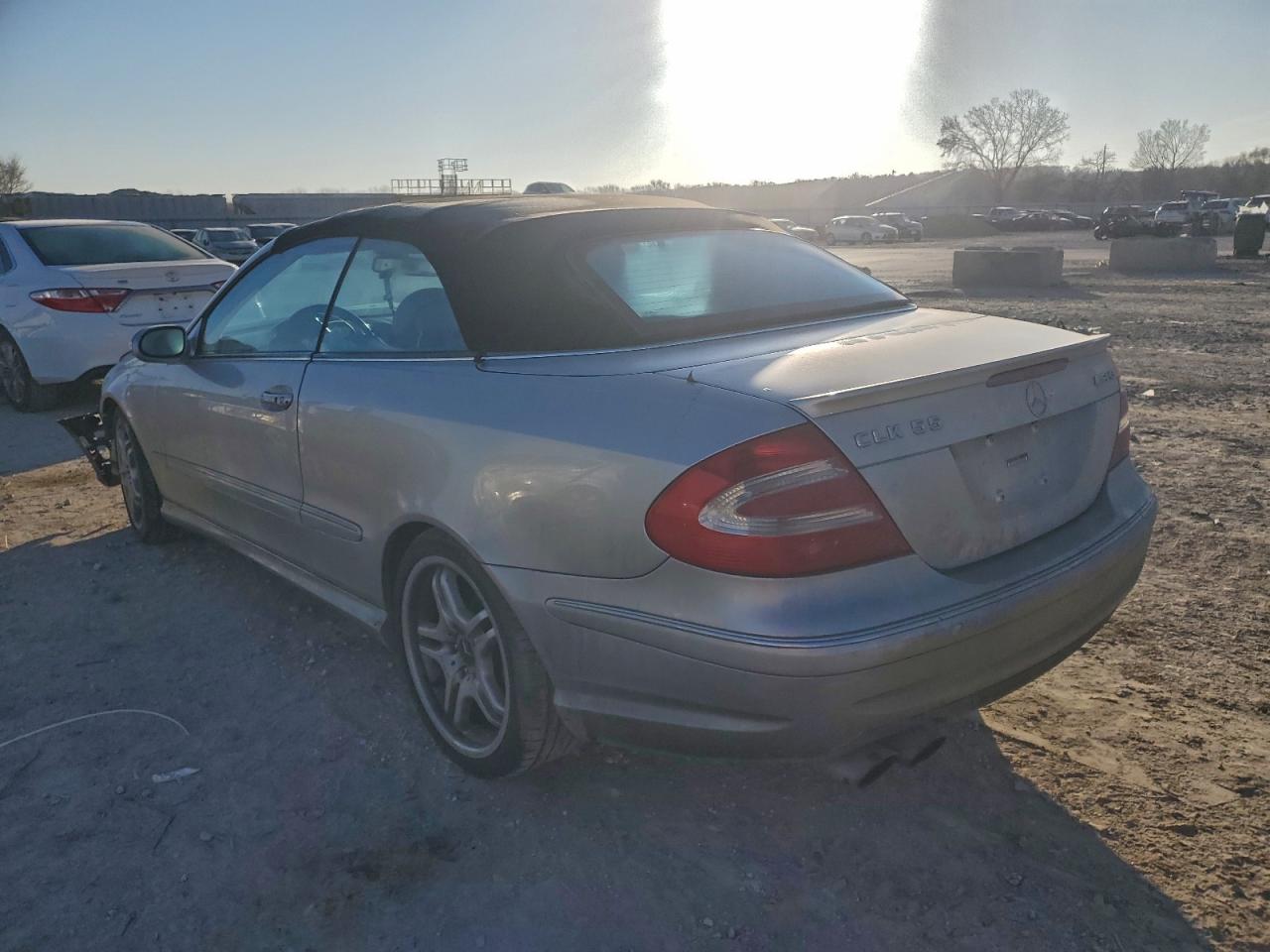 2005 MERCEDES-BENZ CLK 55 AMG photo 2