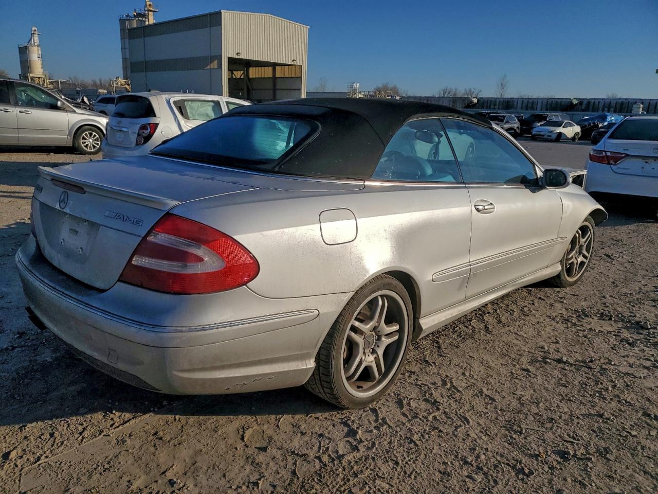 2005 MERCEDES-BENZ CLK 55 AMG photo 3