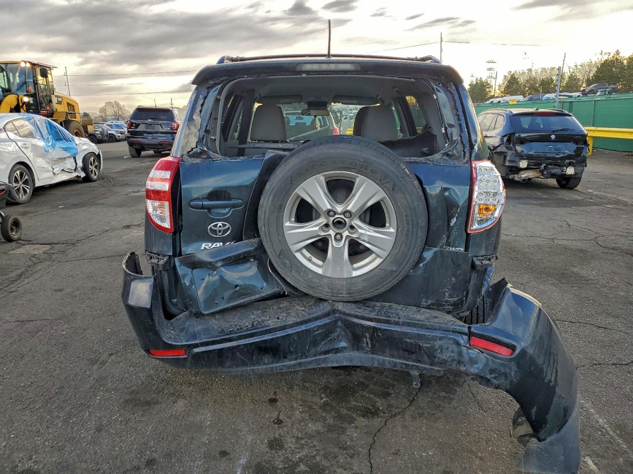 2012 TOYOTA RAV4 photo 6