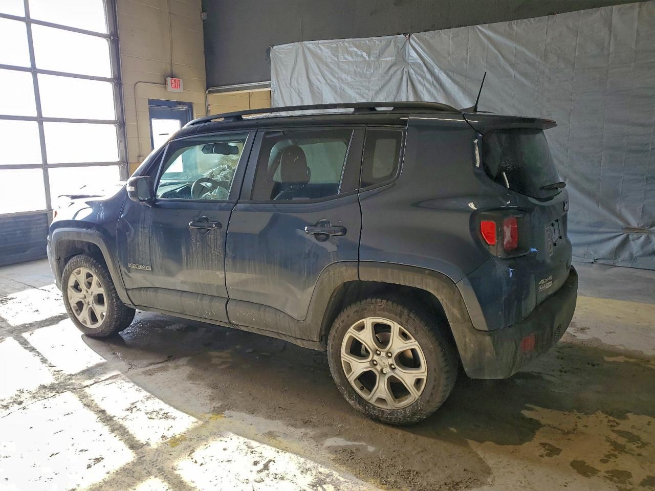 2023 JEEP RENEGADE LIMITED photo 2