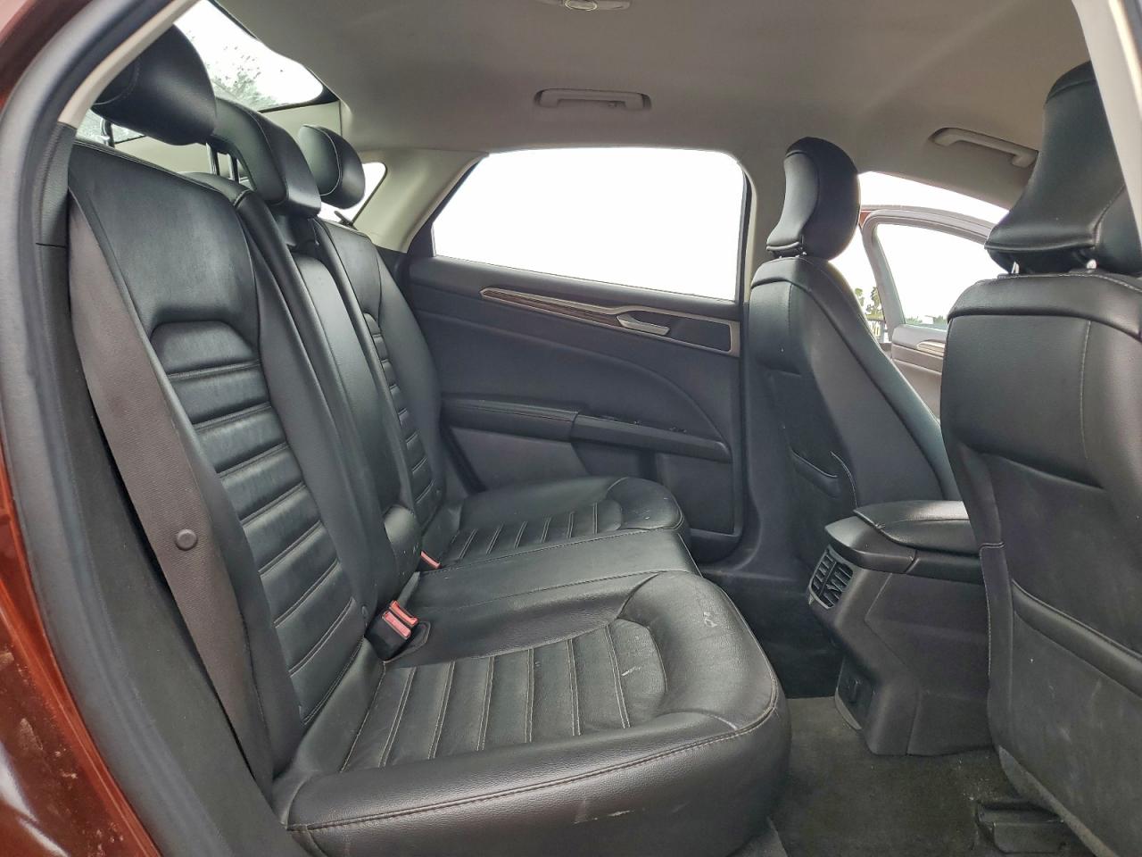 2016 FORD FUSION SE photo 19