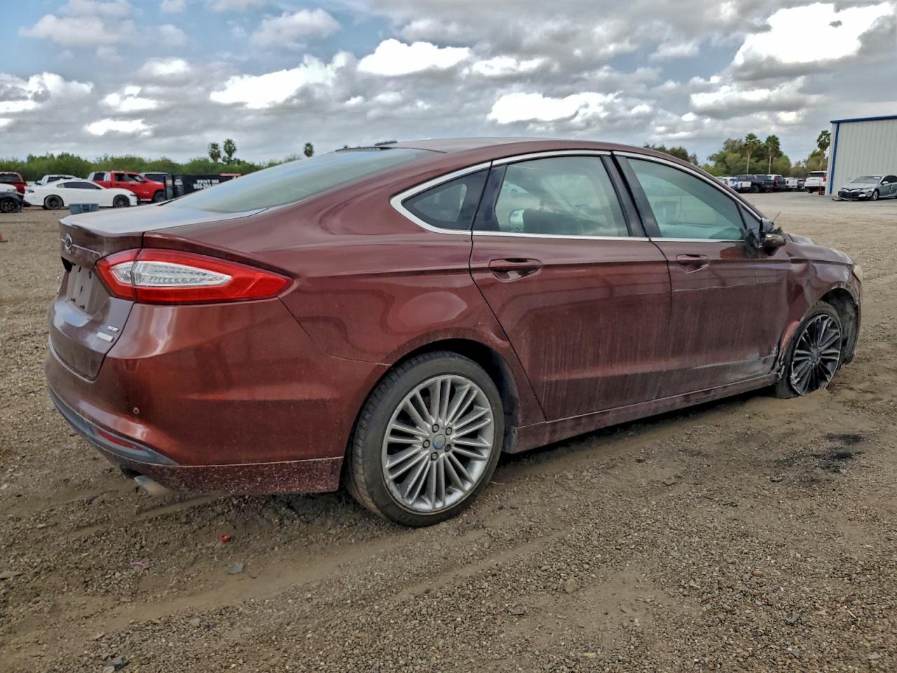 2016 FORD FUSION SE photo 5