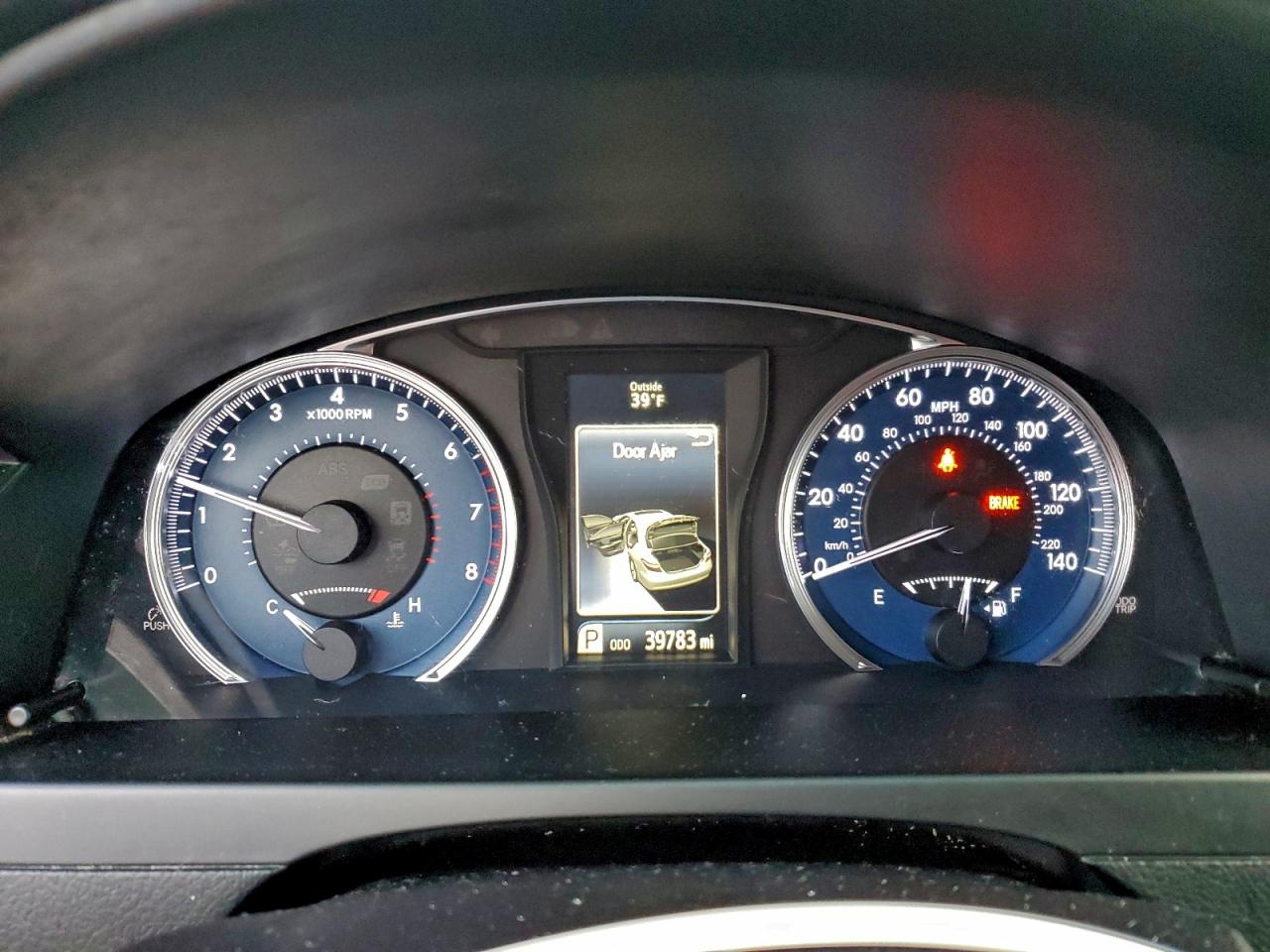 2017 TOYOTA CAMRY LE photo 9