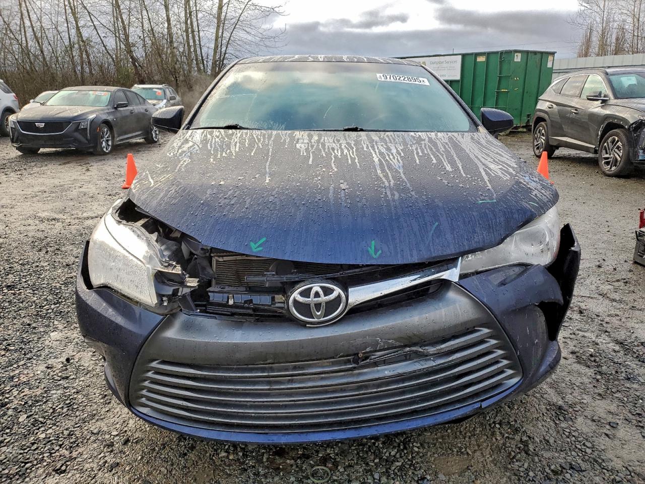 2017 TOYOTA CAMRY LE photo 5