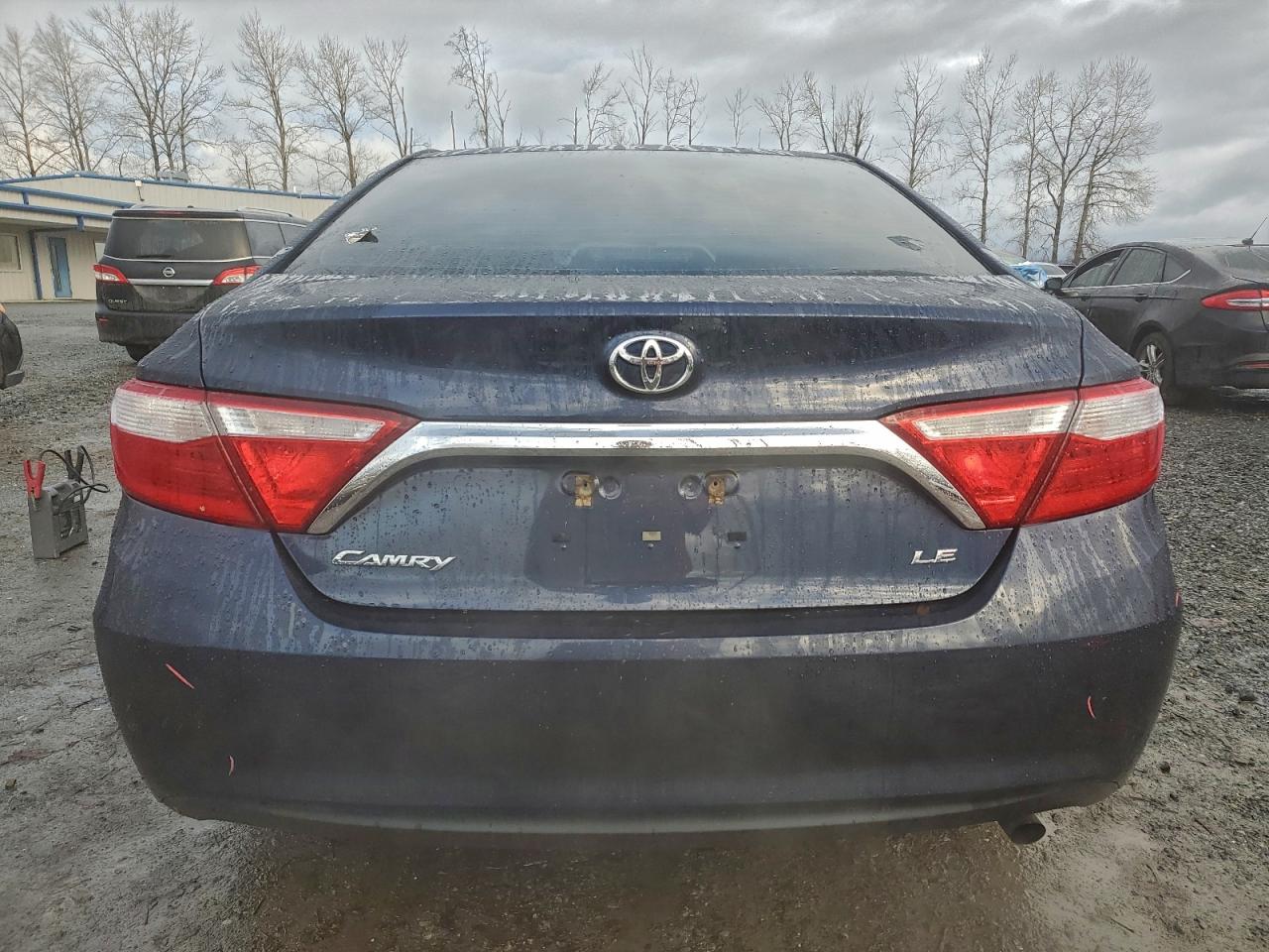2017 TOYOTA CAMRY LE photo 6