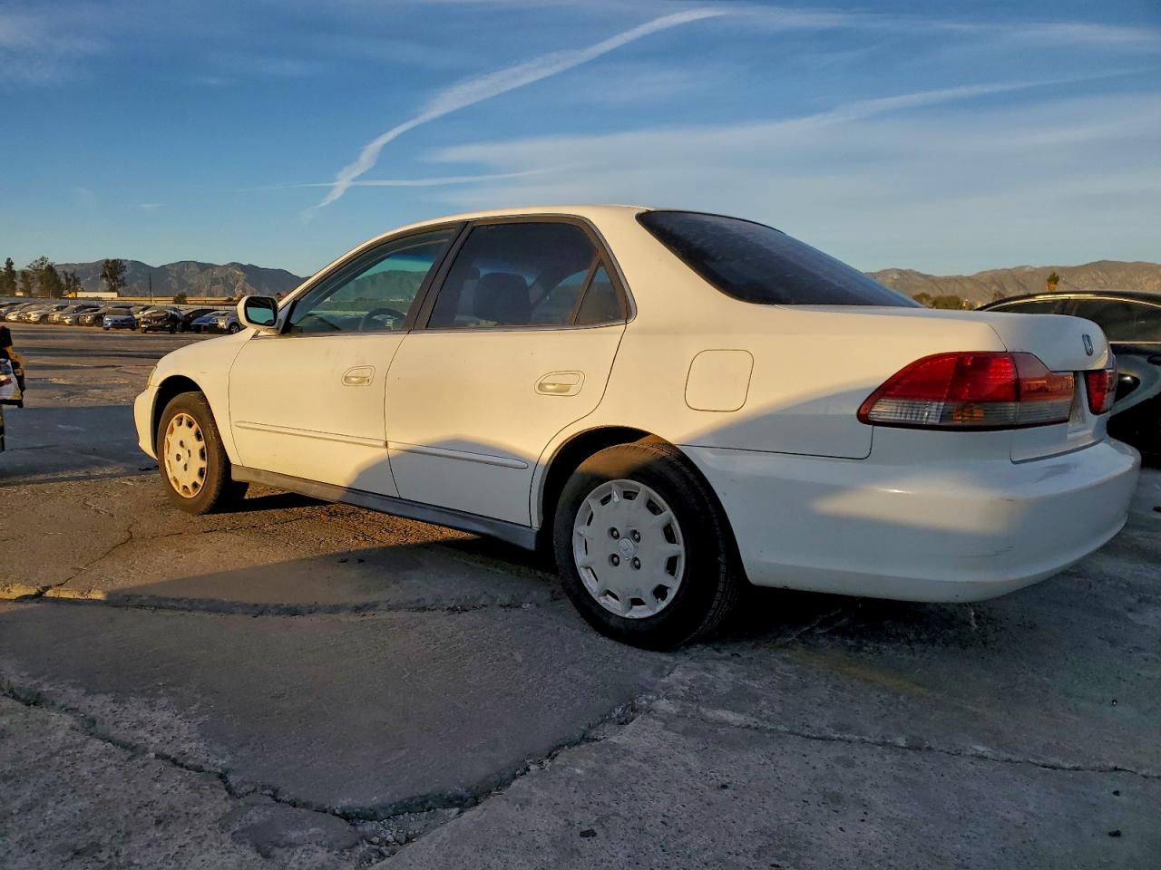 2002 HONDA ACCORD LX photo 2