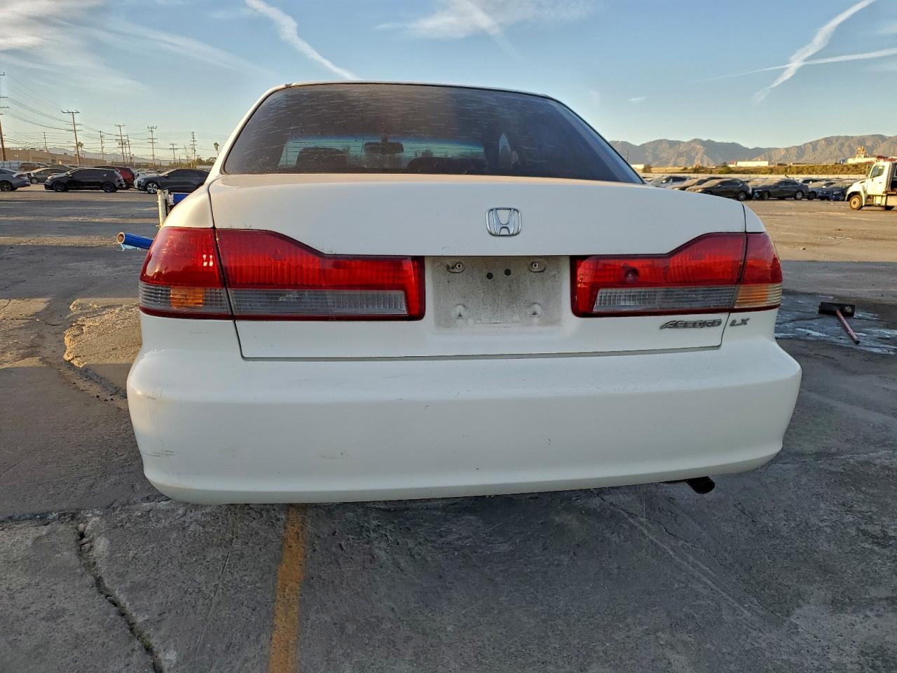 2002 HONDA ACCORD LX photo 6