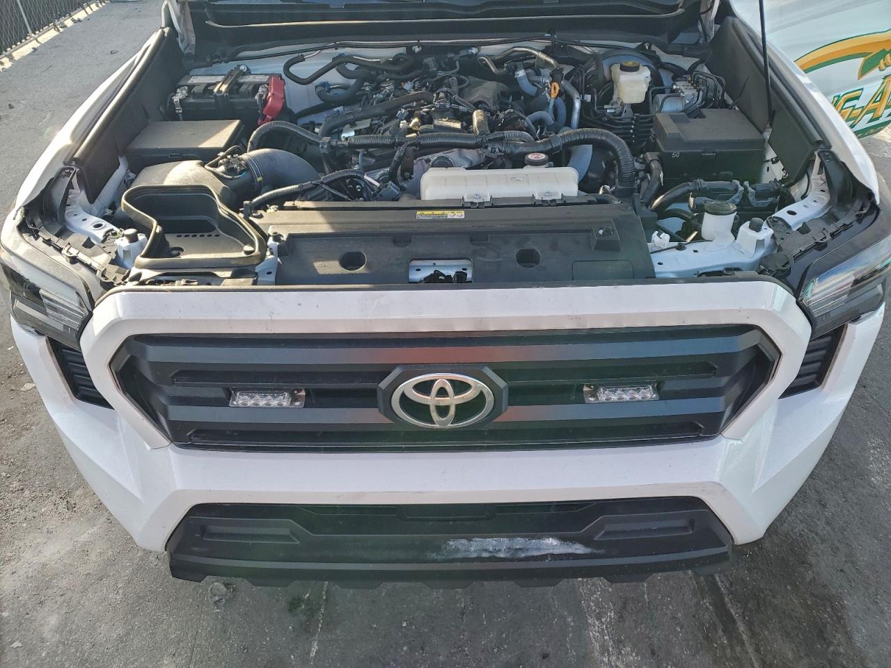 2024 TOYOTA TACOMA photo 21