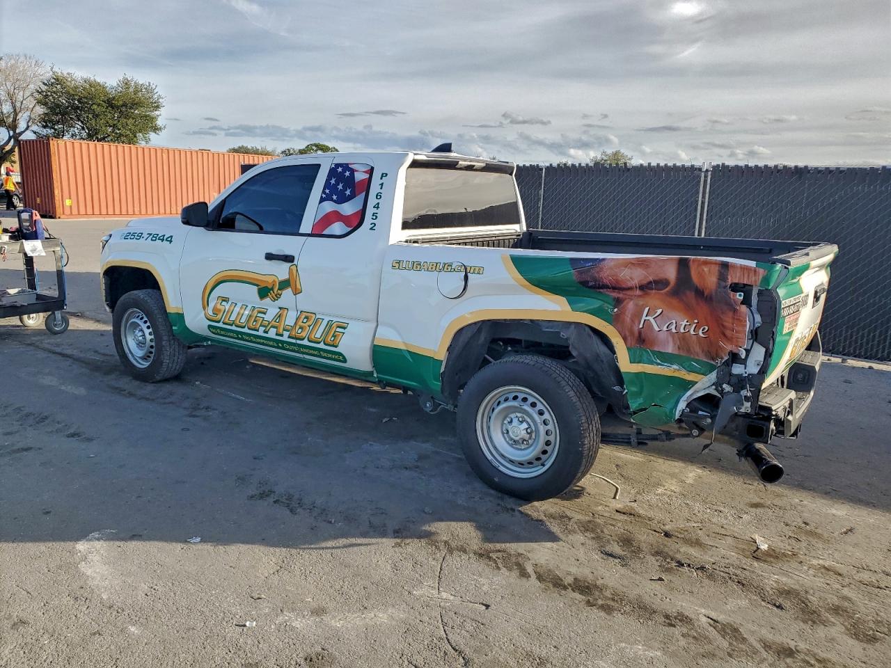 2024 TOYOTA TACOMA photo 3