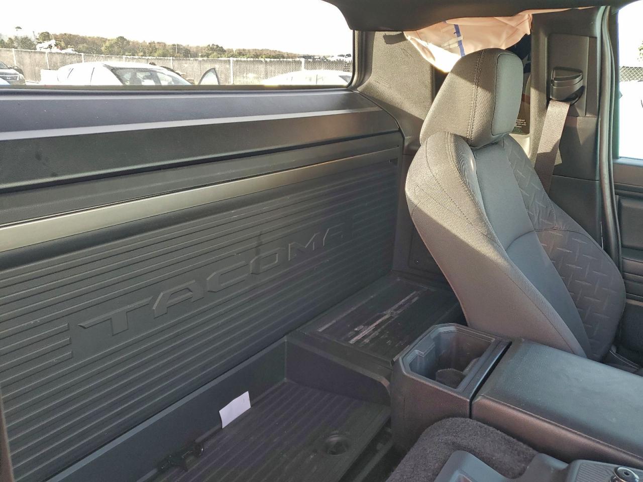 2024 TOYOTA TACOMA photo 19