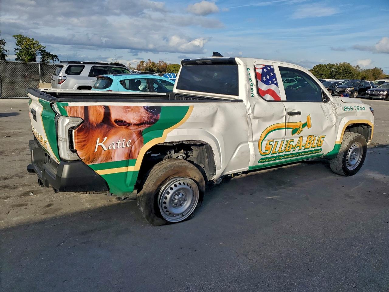 2024 TOYOTA TACOMA photo 5
