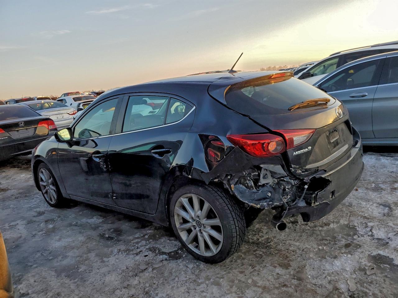 2017 MAZDA 3 TOURING photo 3