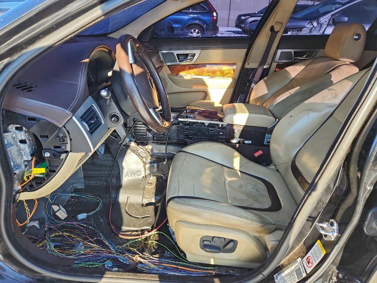 2015 JAGUAR XF 3.0 SPORT AWD photo 13