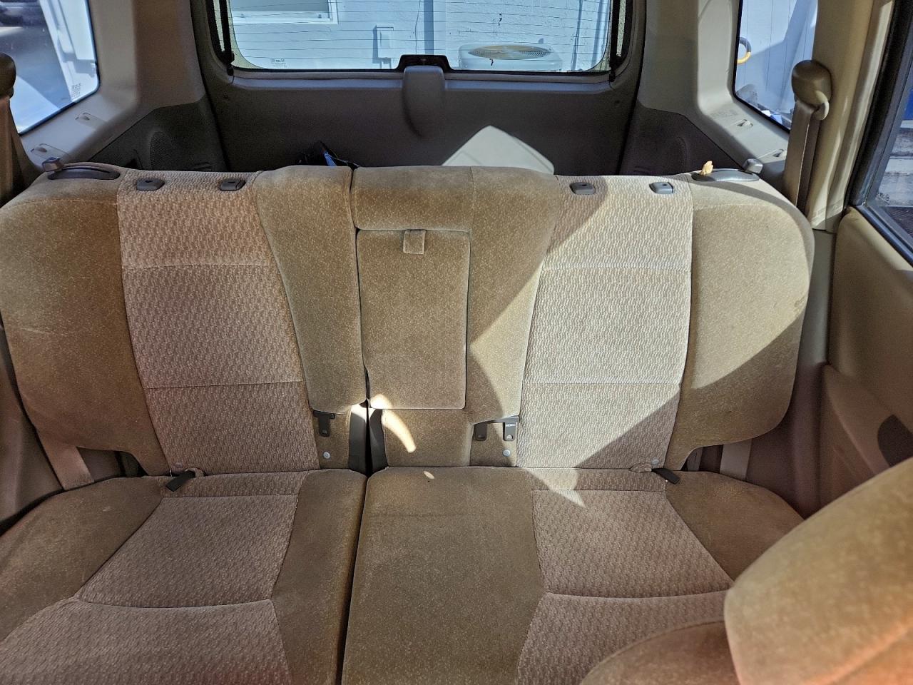 2004 HYUNDAI SANTA FE GL photo 19