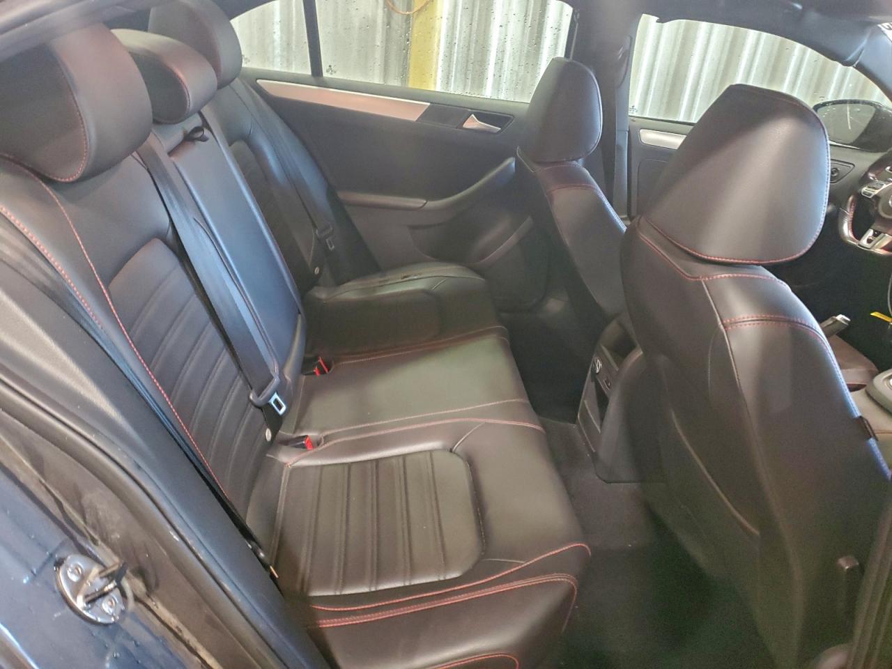 2014 VOLKSWAGEN JETTA GLI photo 28
