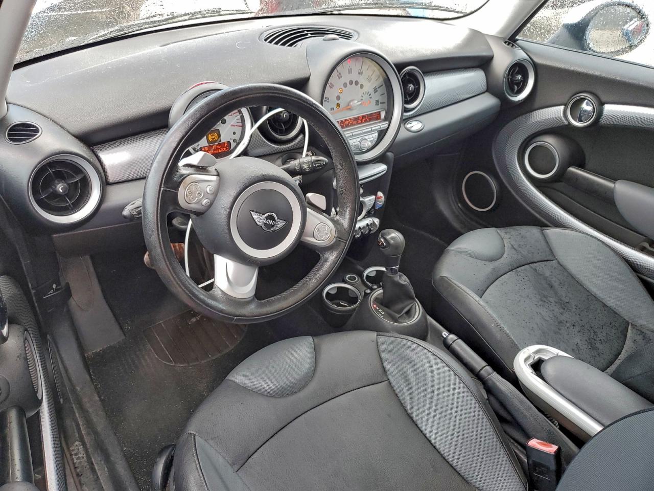 2009 MINI COOPER S photo 15