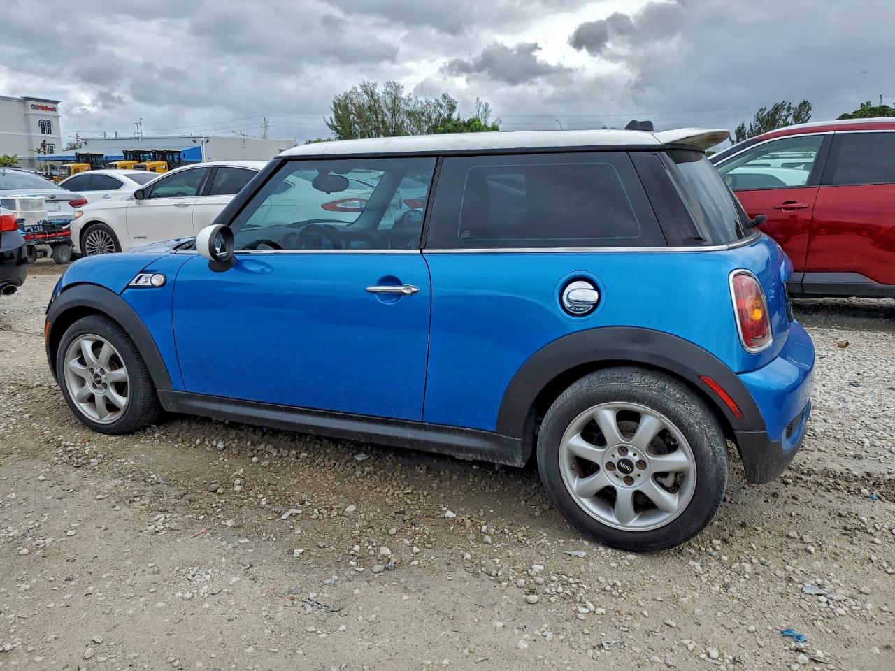 2009 MINI COOPER S photo 3