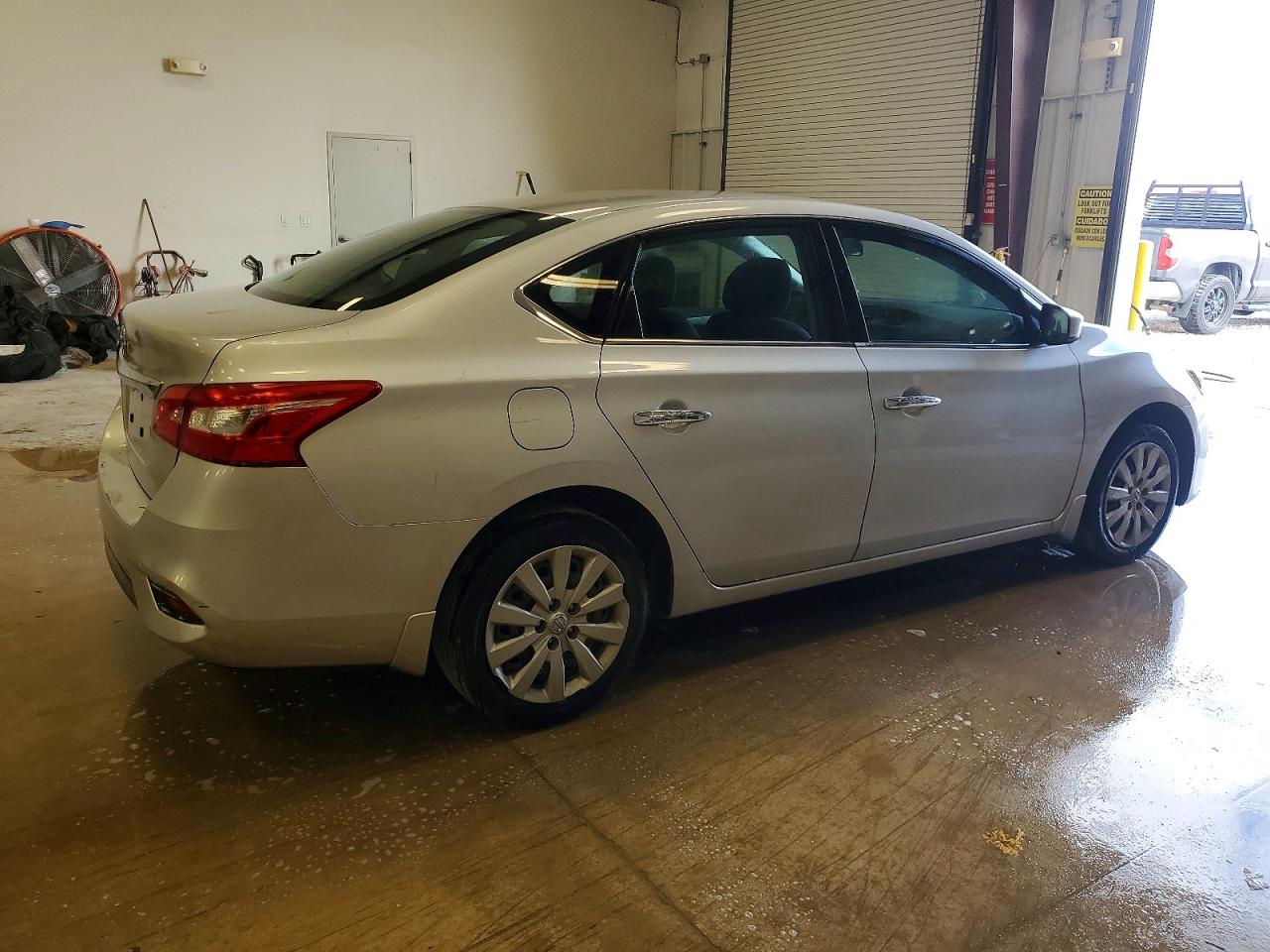 2019 NISSAN SENTRA S photo 5