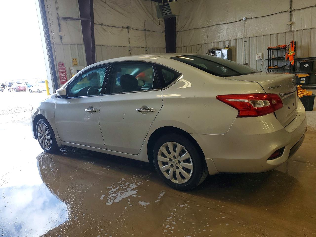 2019 NISSAN SENTRA S photo 3