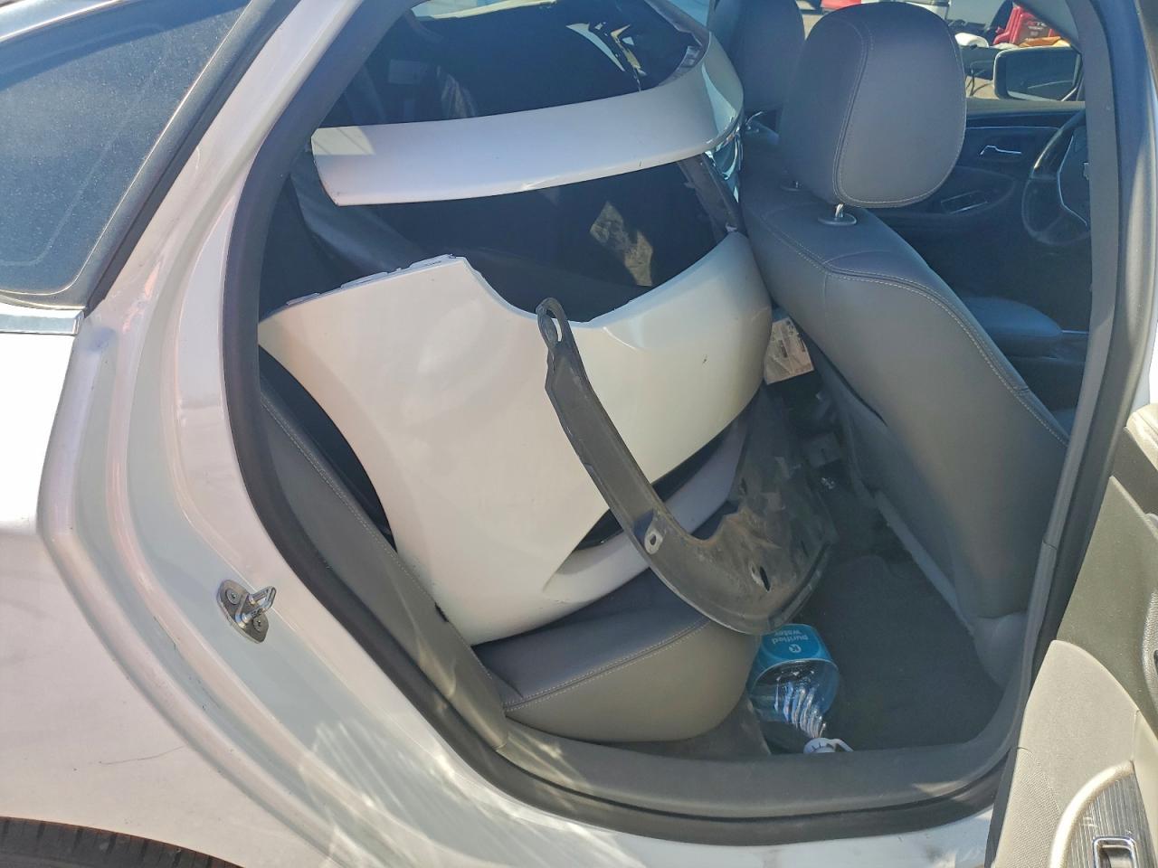 2018 CHEVROLET IMPALA LT photo 19