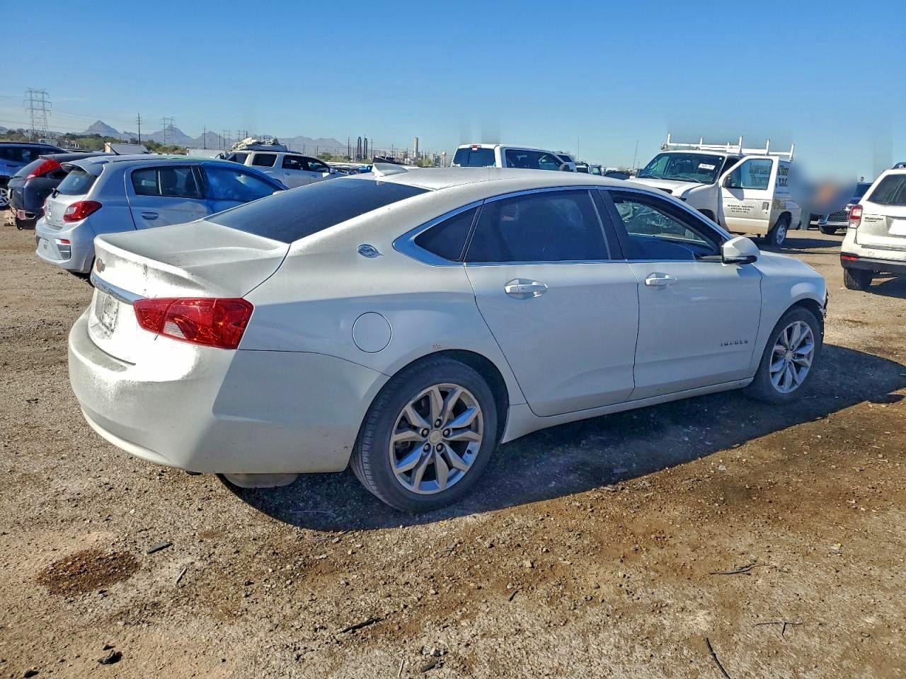 2018 CHEVROLET IMPALA LT photo 5