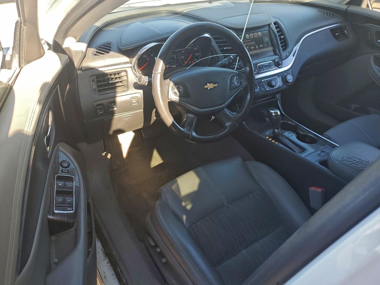 2018 CHEVROLET IMPALA LT photo 15
