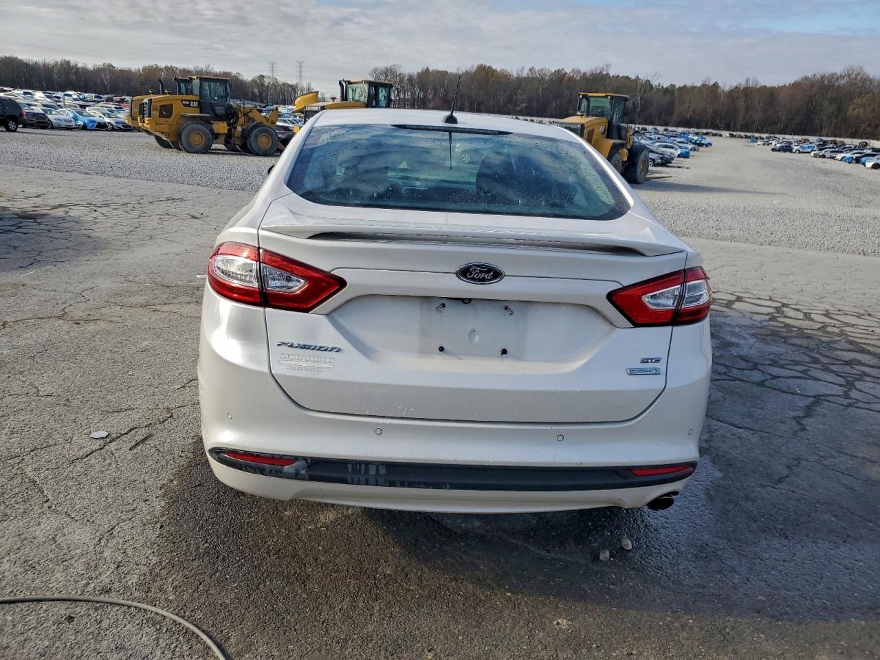 2014 FORD FUSION SE photo 6