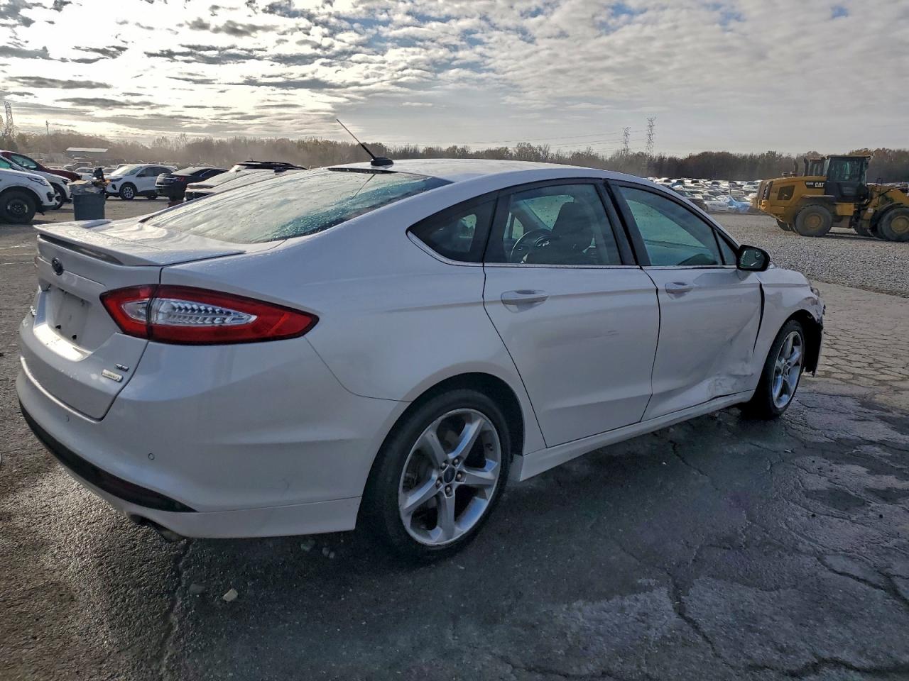 2014 FORD FUSION SE photo 3