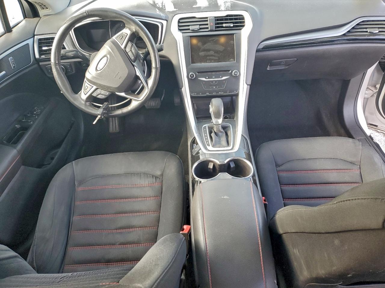 2014 FORD FUSION SE photo 8