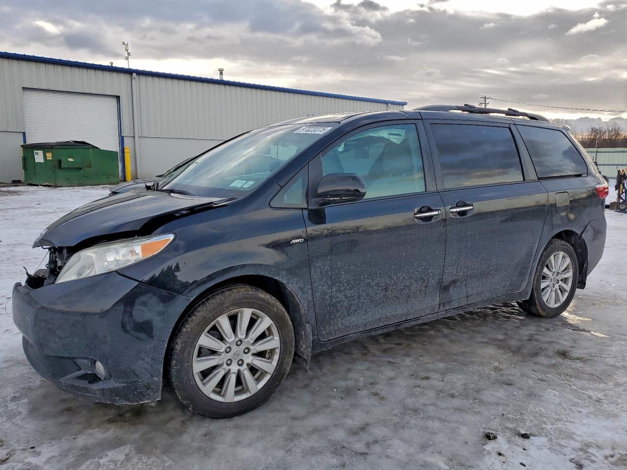 2017 TOYOTA SIENNA