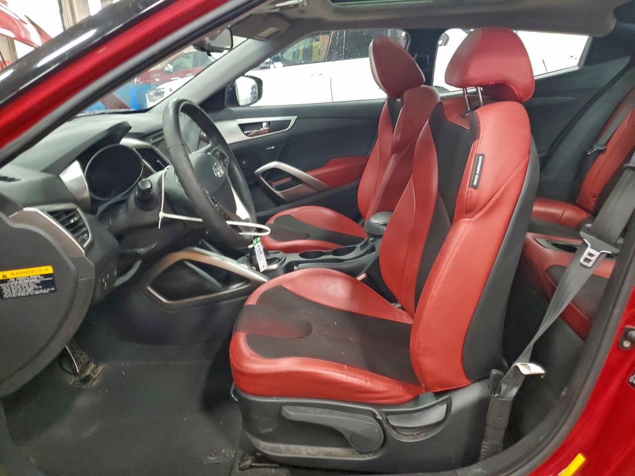 2012 HYUNDAI VELOSTER photo 13
