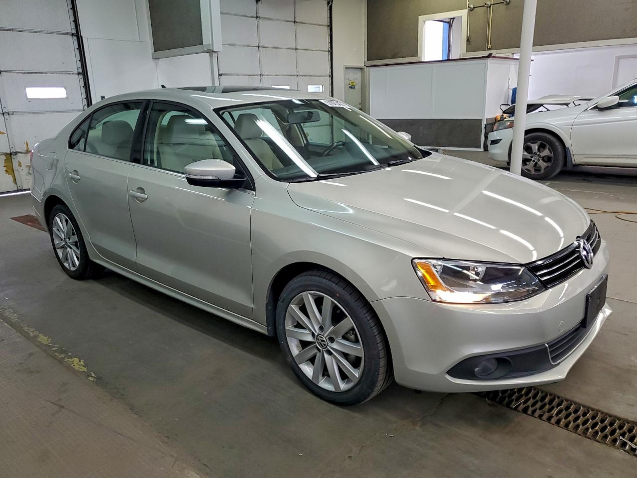 2011 VOLKSWAGEN JETTA SEL photo 7