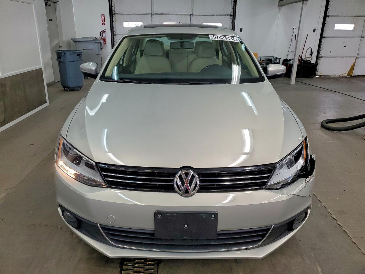 2011 VOLKSWAGEN JETTA SEL photo 9
