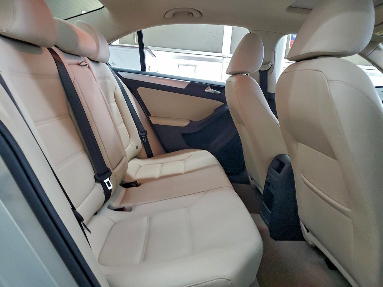2011 VOLKSWAGEN JETTA SEL photo 19