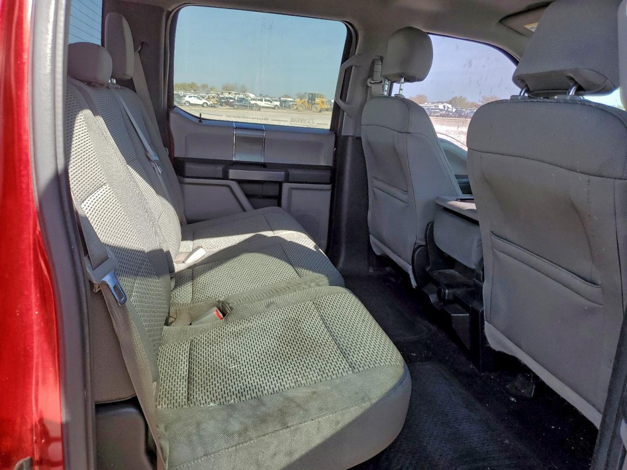 2015 FORD F150 SUPERCREW photo 28