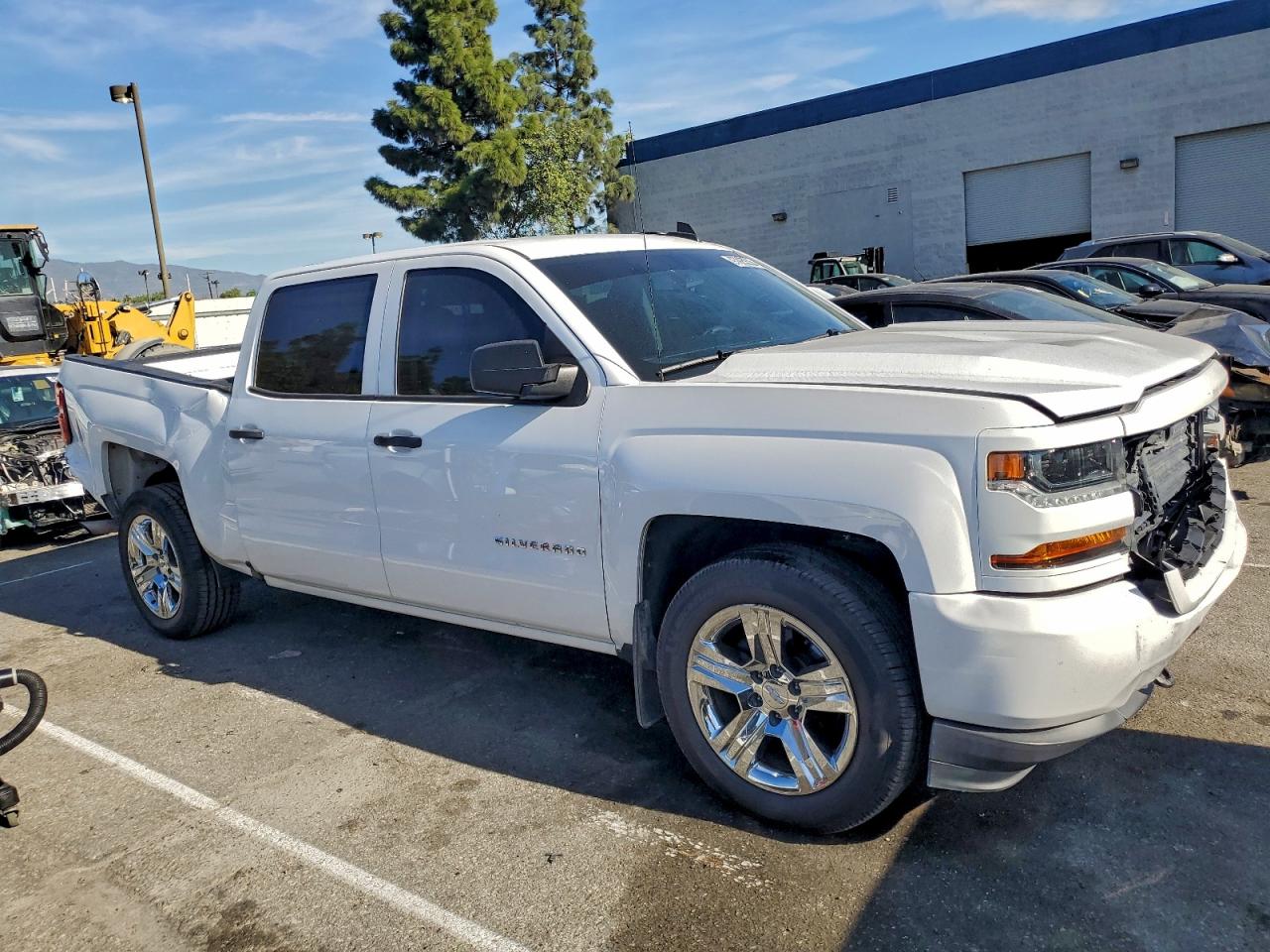 2018 CHEVROLET SILVERADO C1500 CUSTOM photo 4