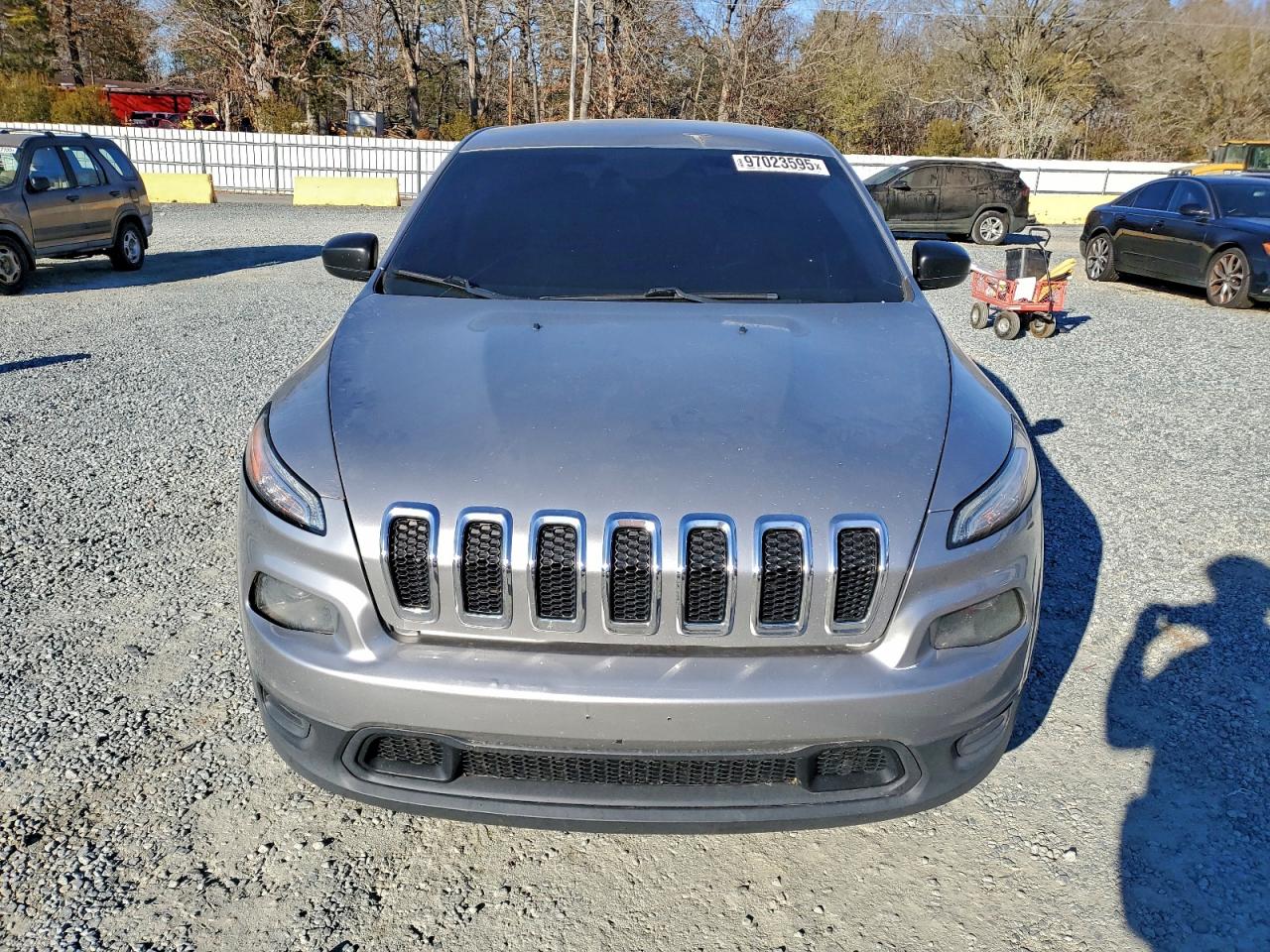 2017 JEEP CHEROKEE SPORT photo 5